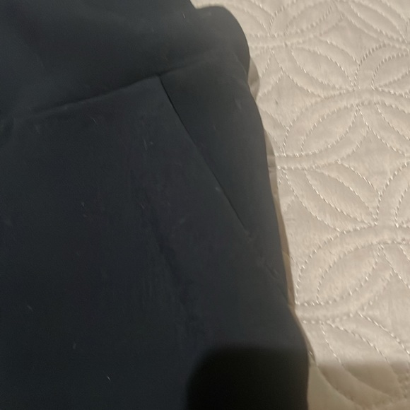 Black V neck dress with pockets. New with tag - Picture 4 of 4